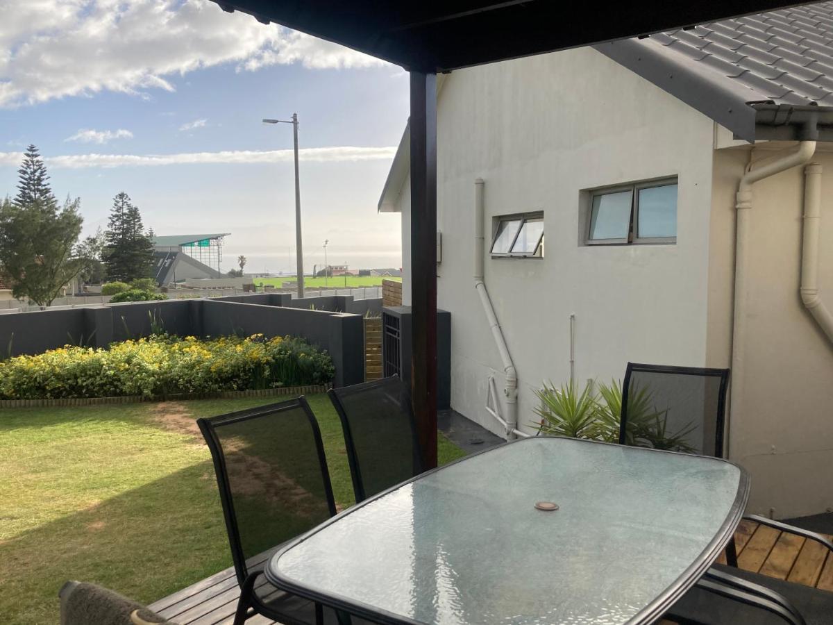 Becks At The Bay Loadshedding Free Villa Mossel Bay Exteriör bild